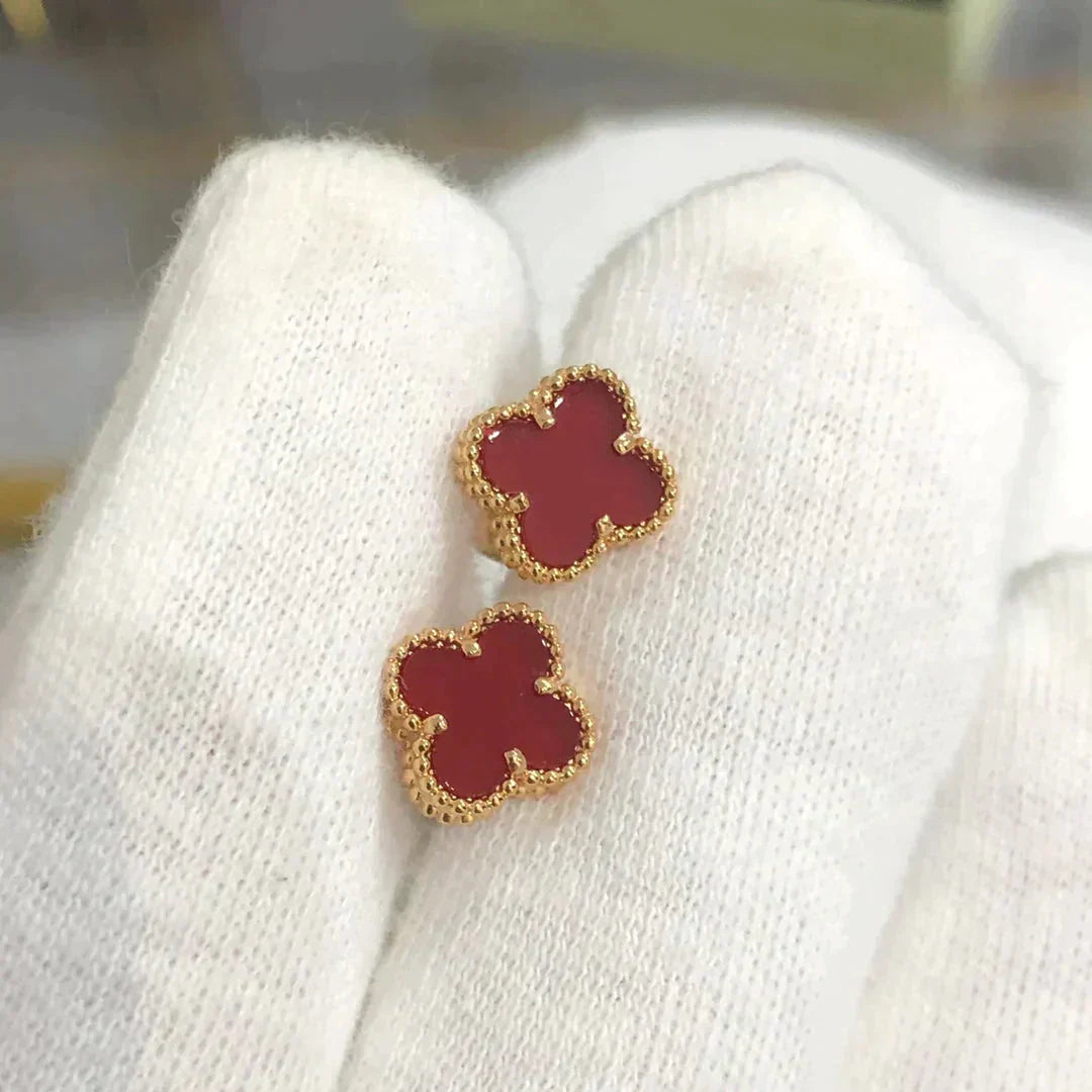 Glow Jewelry「クローバー ミニ 9.5MM カーネリアン イヤリング」