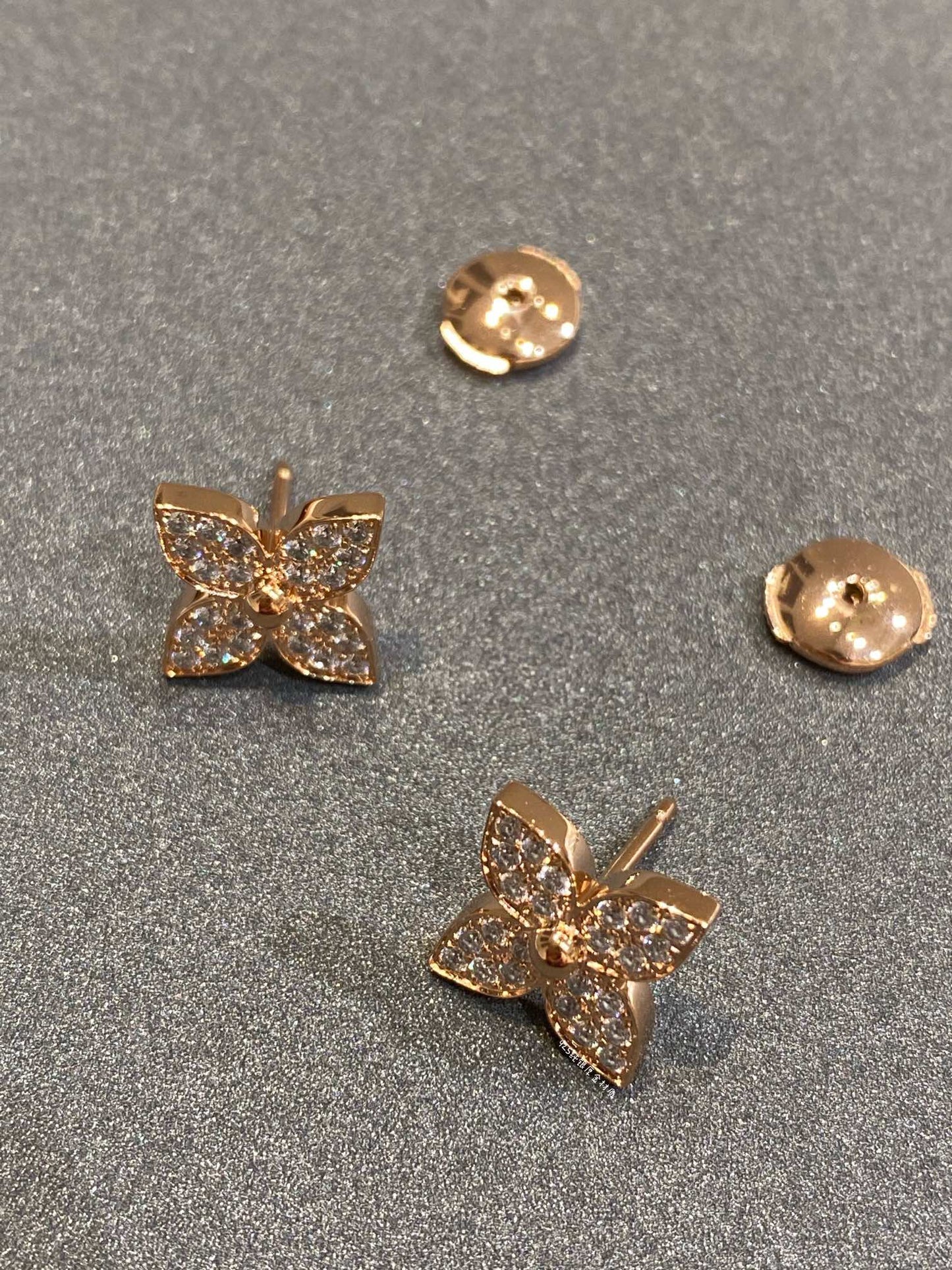 ¡®Glow Jewelry¡¯STAR DIAMOND EARRINGS