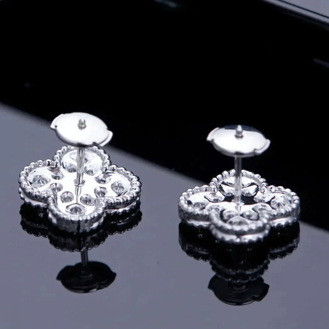¡®Glow Jewelry¡¯CLOVER 1 MOTIFS DIAMOND STUD EARRINGS SILVER