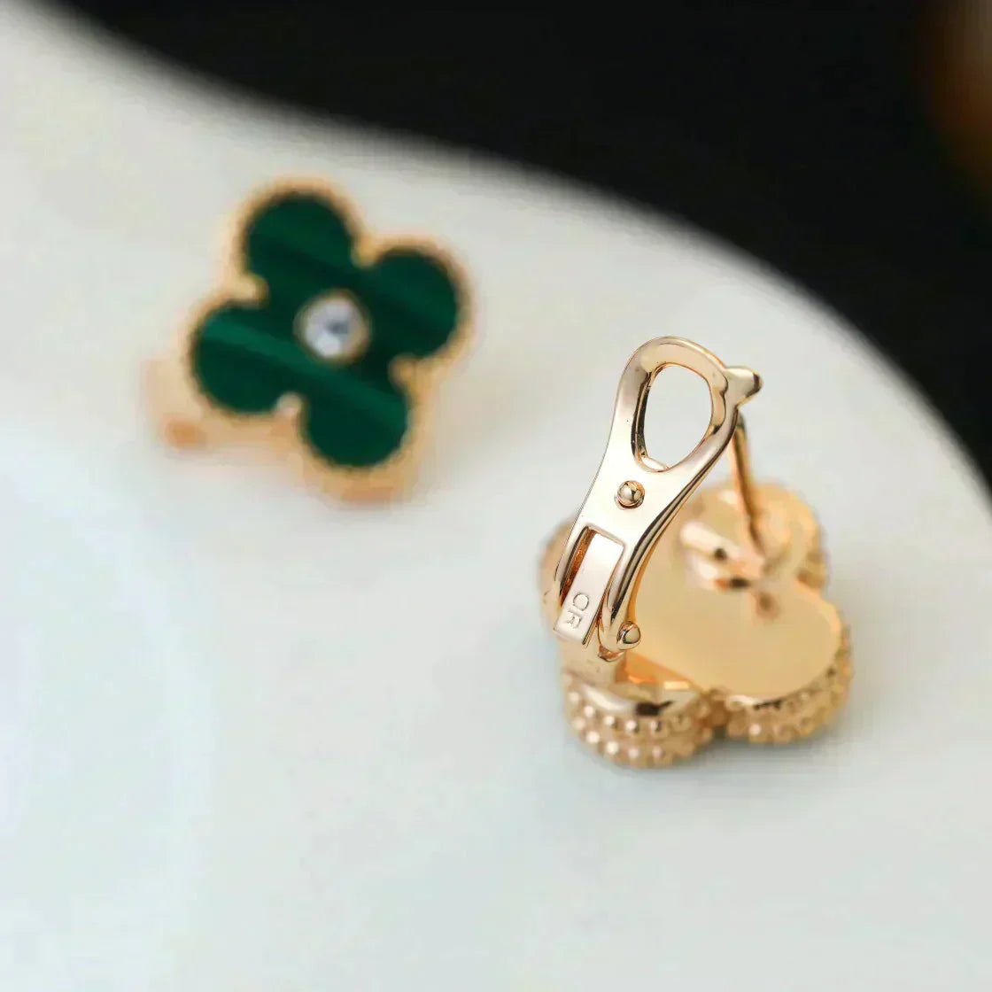 „Glow Jewelry“ CLOVER MEDIUM 1 MOTIVE MALACHIT DIAMANT OHRRINGE