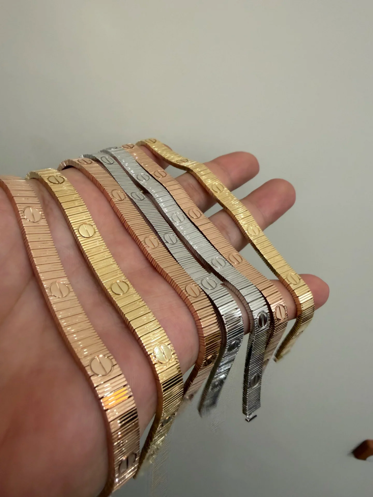 ®Glow Jewelry® NEW MODEL LOVEブレスレット 7mm