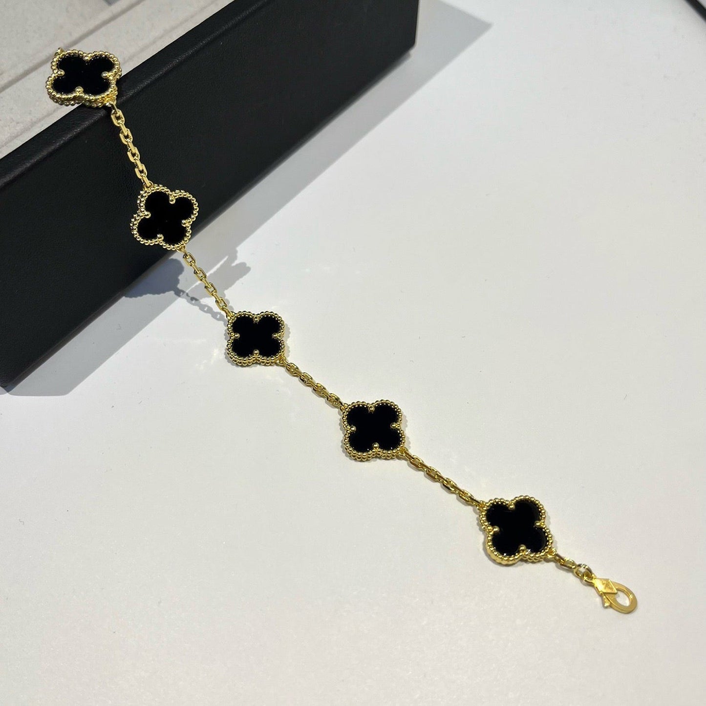 [Glow Jewelry]Neue CLOVER 5 MOTIF ONYXS ARMBAND KOLLEKTION