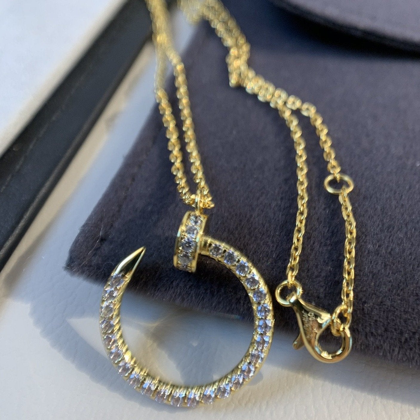„Glow Jewelry“ HALSKETTE JUSTE AUS GOLD MIT DIAMANTEN