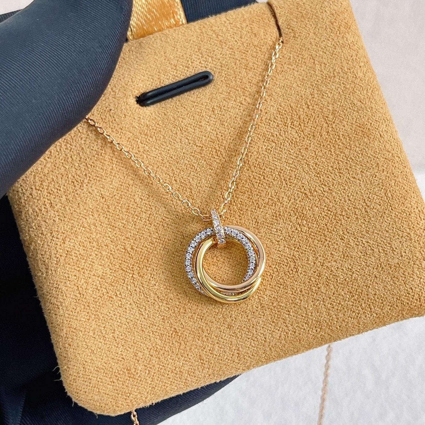 „Glow Jewelry“ TRINITY HALSKETTE SILBER GOLD ROTGOLD DIAMANTEN