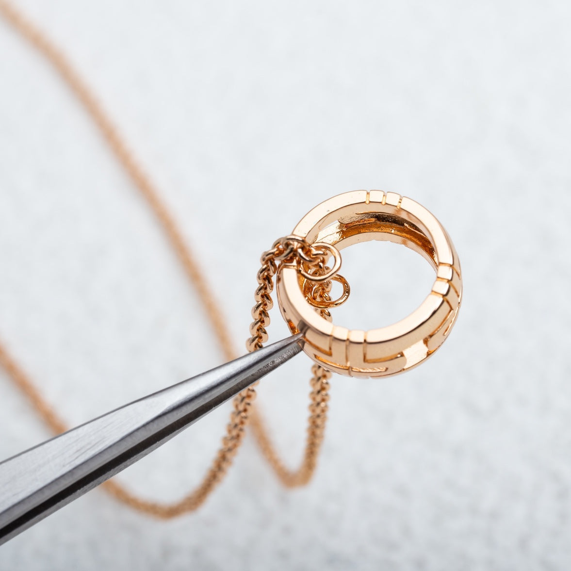 [Glow Jewelry]PARENTESI NECKLACE PINK GOLD