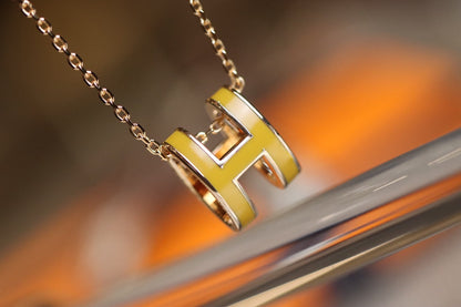 [Glow Jewelry]POP H PEDANT PINK GOLD