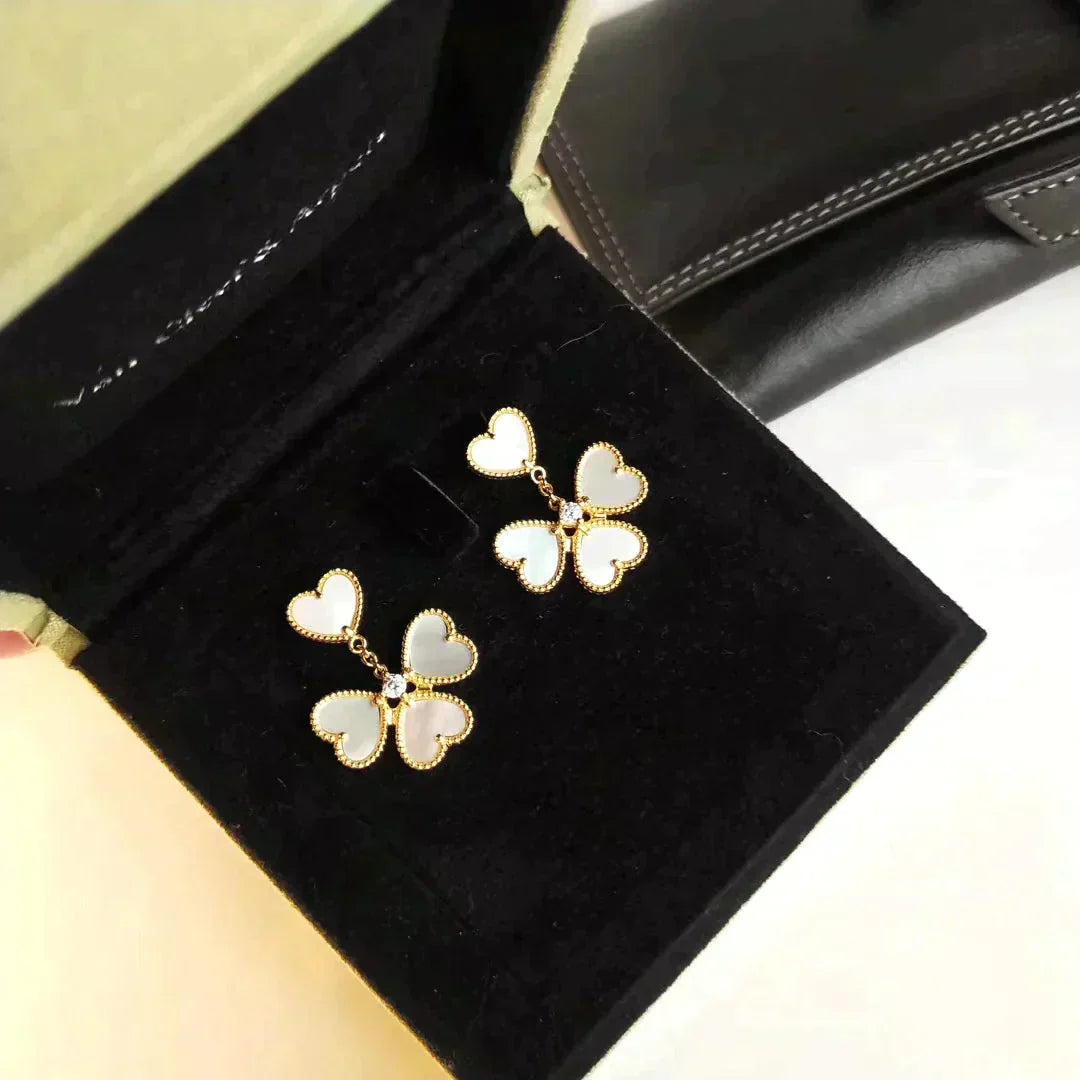¡®Glow Jewelry¡¯CLOVER SWEET WHITE MOP EARRINGS