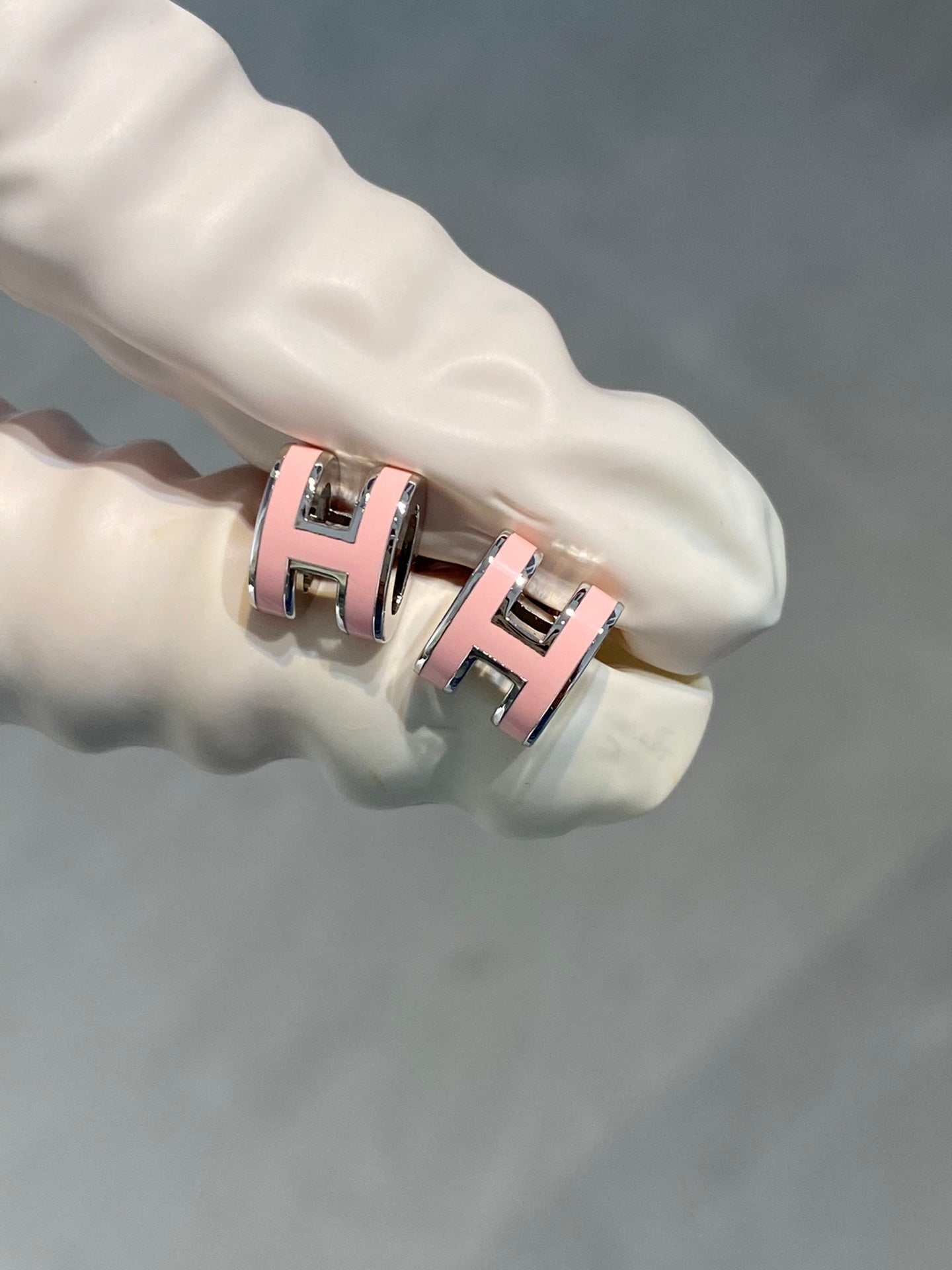 „Glow Jewelry“ MINI POP H SILBEROHRRINGE ROSA