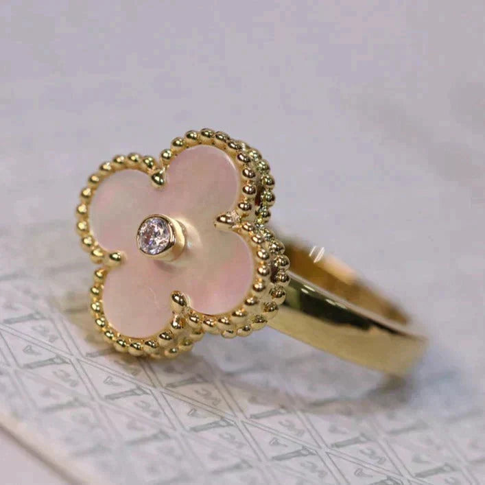 ¡®Glow Jewelry¡¯CLOVER PINK MOP RING GOLD DIAMOND