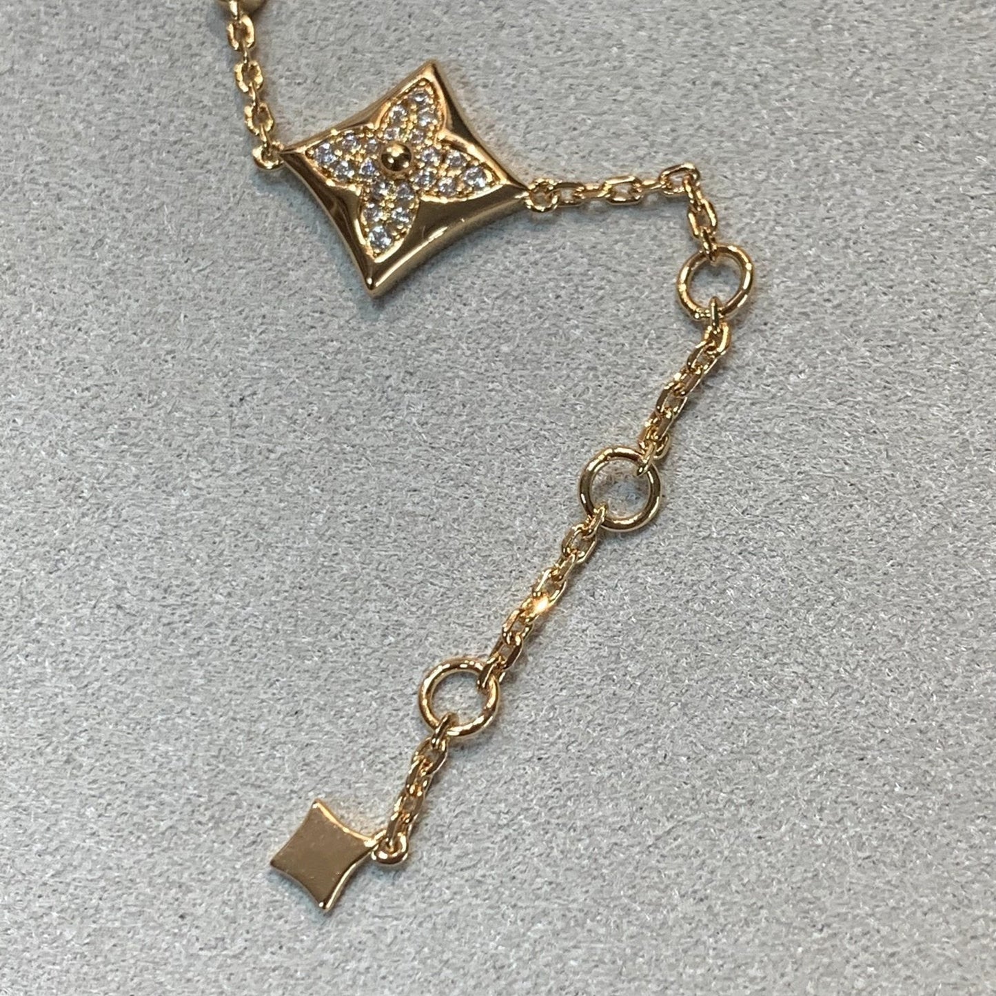 „Glow Jewelry“ STERN UND SONNE 4 MOTIVE GOLD DIAMANTEN ARMBAND