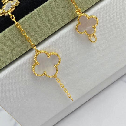 ®Glow Jewelry® マジック クローバー MOP ゴールド ブレスレット 5モチーフ