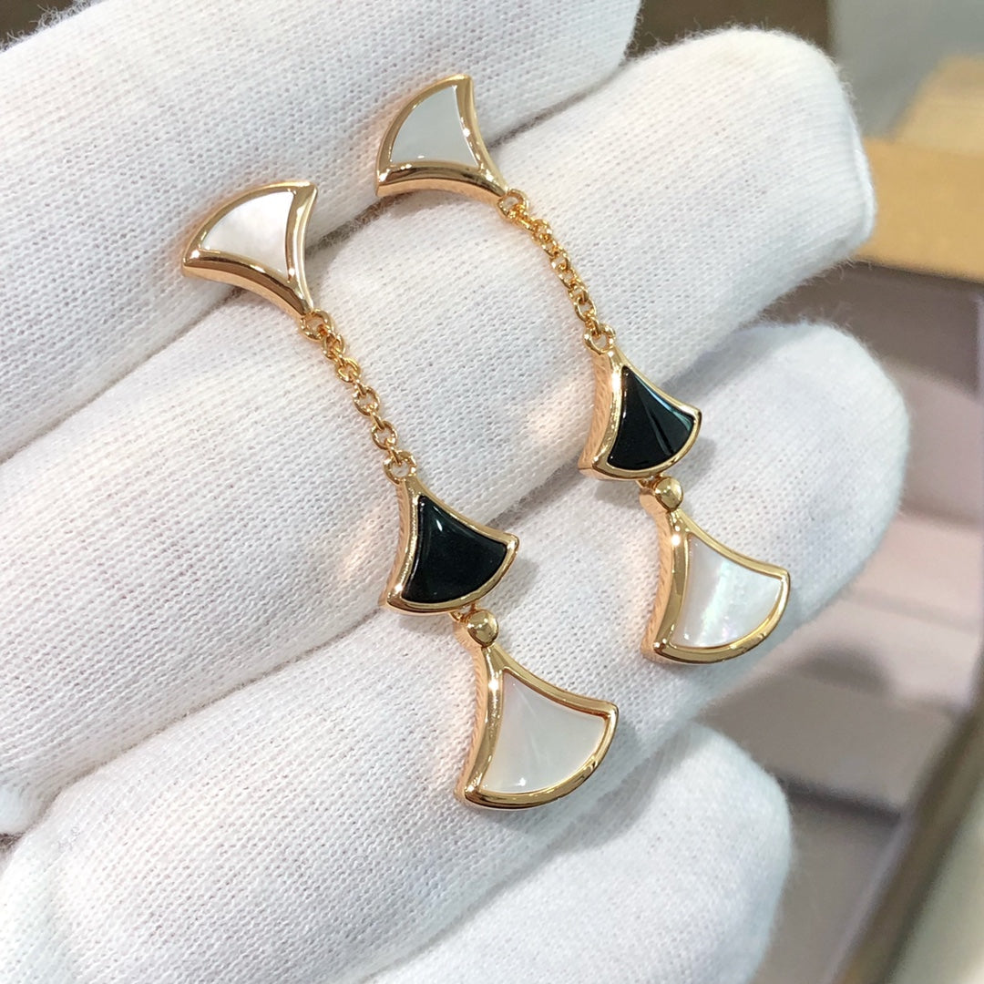 [Glow Jewelry]DREAM EARRINGS 3 MOTIFS ONYX MOP PINK GOLD