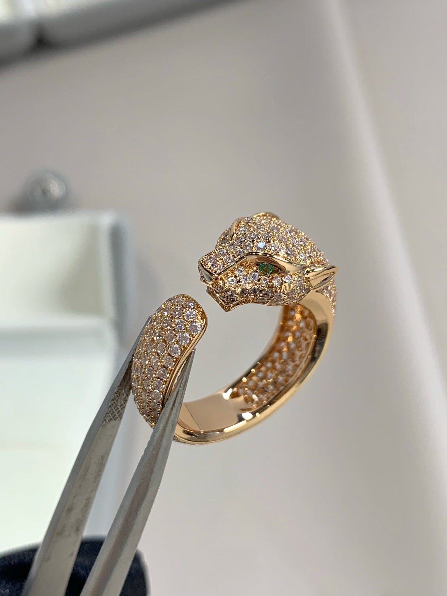 ¡®Glow Jewelry¡¯PANTHERE PINK GOLD DIAMOND RING