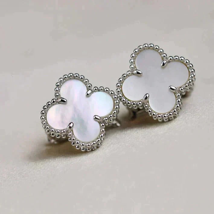 Glow Jewelry CLOVER MEDIUM 1 MOTIV WEISSE PERLMUTT-OHRRINGE SILBER