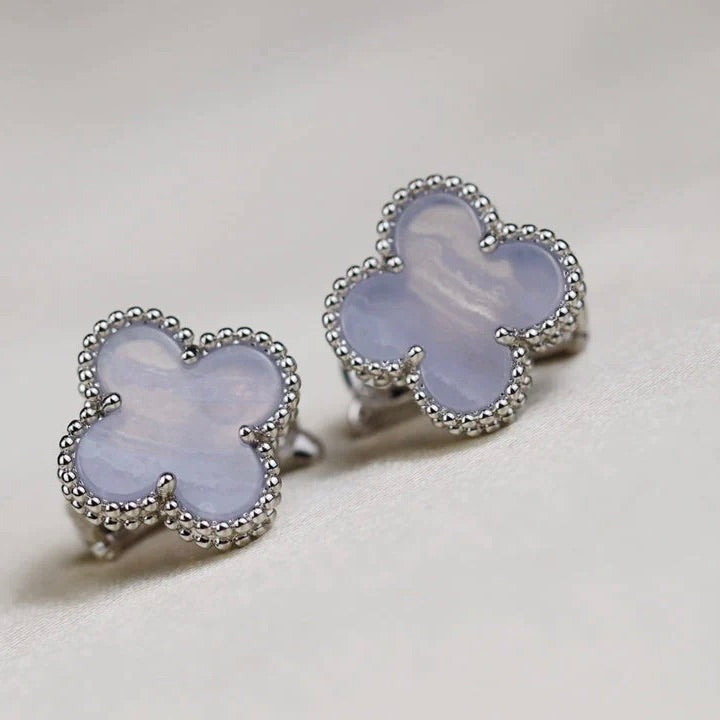 Glow Jewelry CLOVER MEDIUM 1 MOTIV WEISSE PERLMUTT-OHRRINGE SILBER