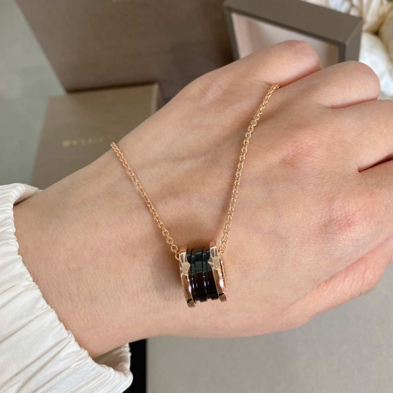 [Glow Jewelry]ZERO 1 BLACK CERAMIC PINK GOLD NECKLACE