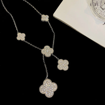 „Glow Jewelry“ Halskette „CLOVER 5 MOTIFS“ aus Silber mit Diamanten
