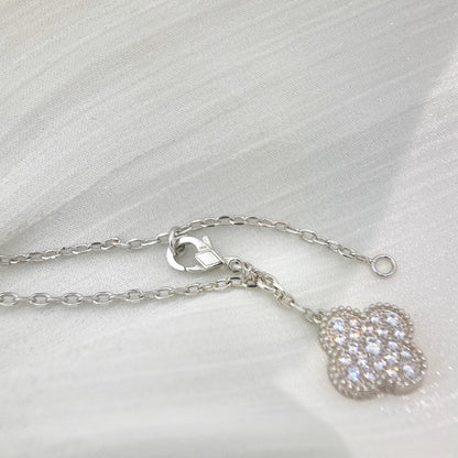 „Glow Jewelry“ Halskette „CLOVER 5 MOTIFS“ aus Silber mit Diamanten