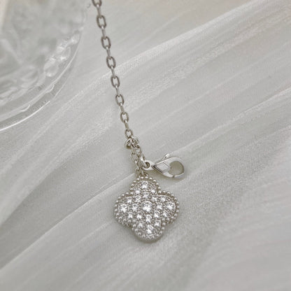 „Glow Jewelry“ Halskette „CLOVER 5 MOTIFS“ aus Silber mit Diamanten