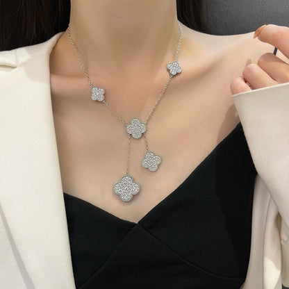 „Glow Jewelry“ Halskette „CLOVER 5 MOTIFS“ aus Silber mit Diamanten