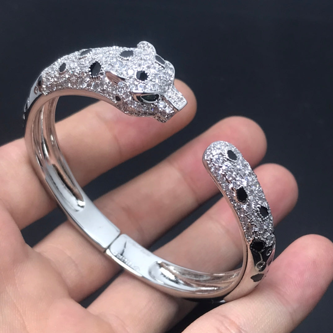„Glow Jewelry“ PANTHERE GROSSES ARMBAND DIAMANTEN
