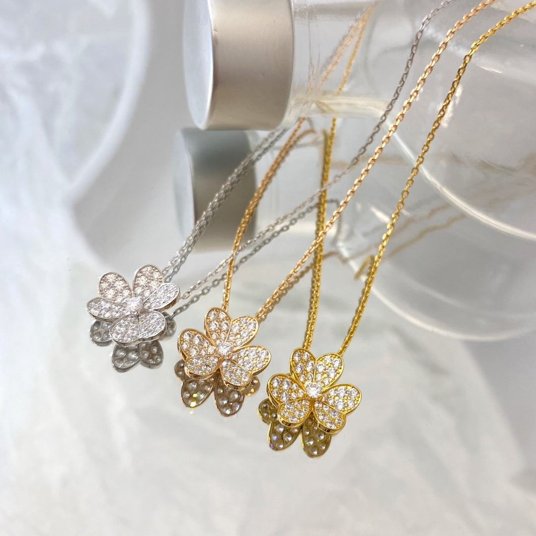 „Glow Jewelry“ BLUMEN-DIAMANTEN-HALSKETTE