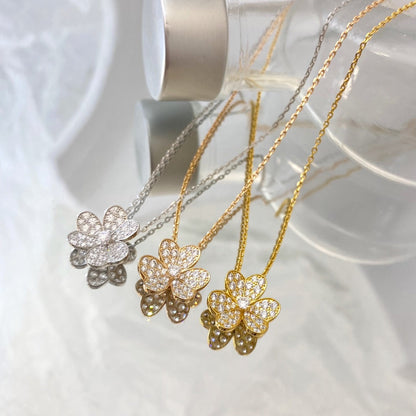 „Glow Jewelry“ BLUMEN-DIAMANTEN-HALSKETTE