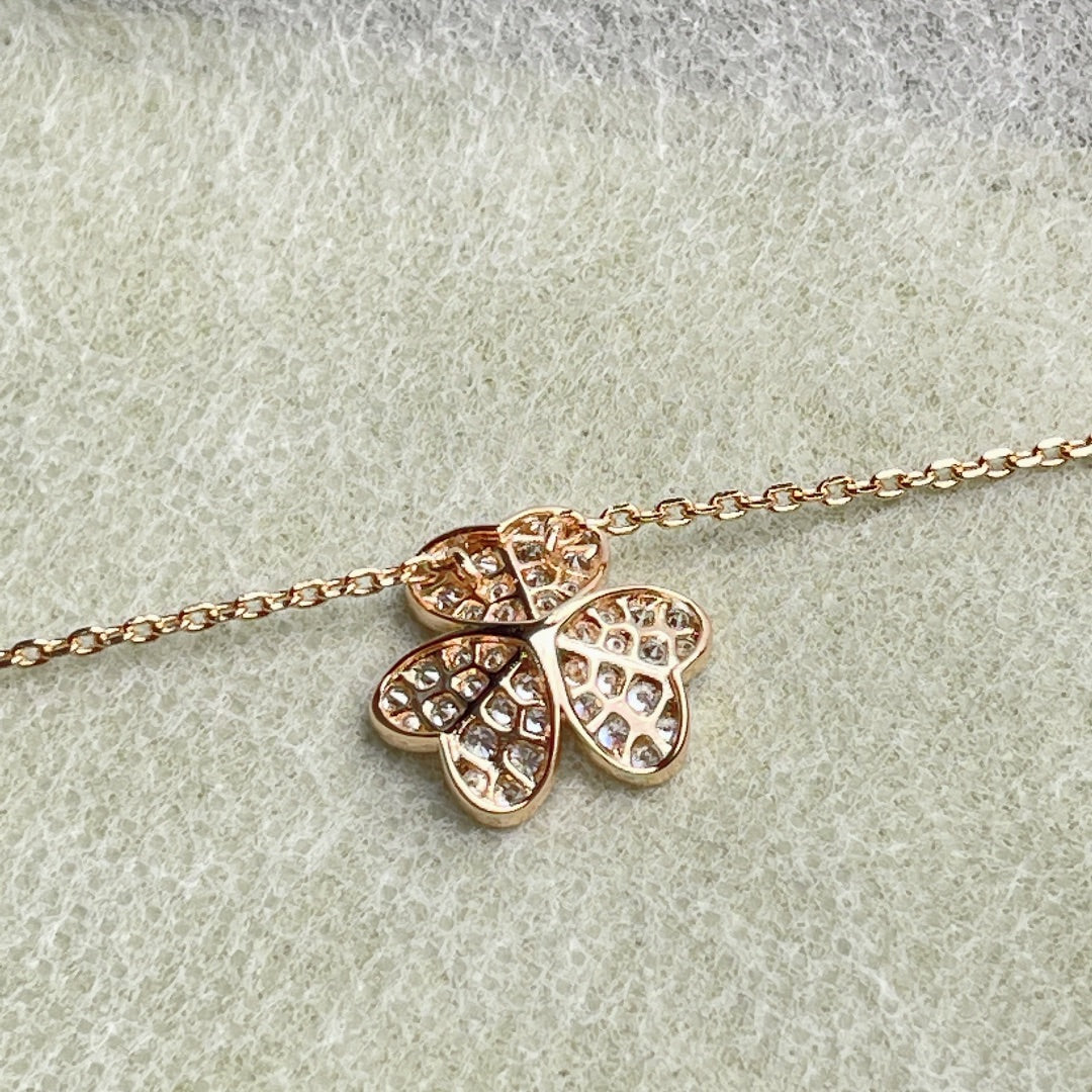 „Glow Jewelry“ BLUMEN-DIAMANTEN-HALSKETTE