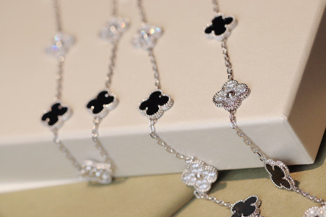 ¡®Glow Jewelry¡¯CLOVER 20 MOTIFS ONYX DIAMOND SILVER
