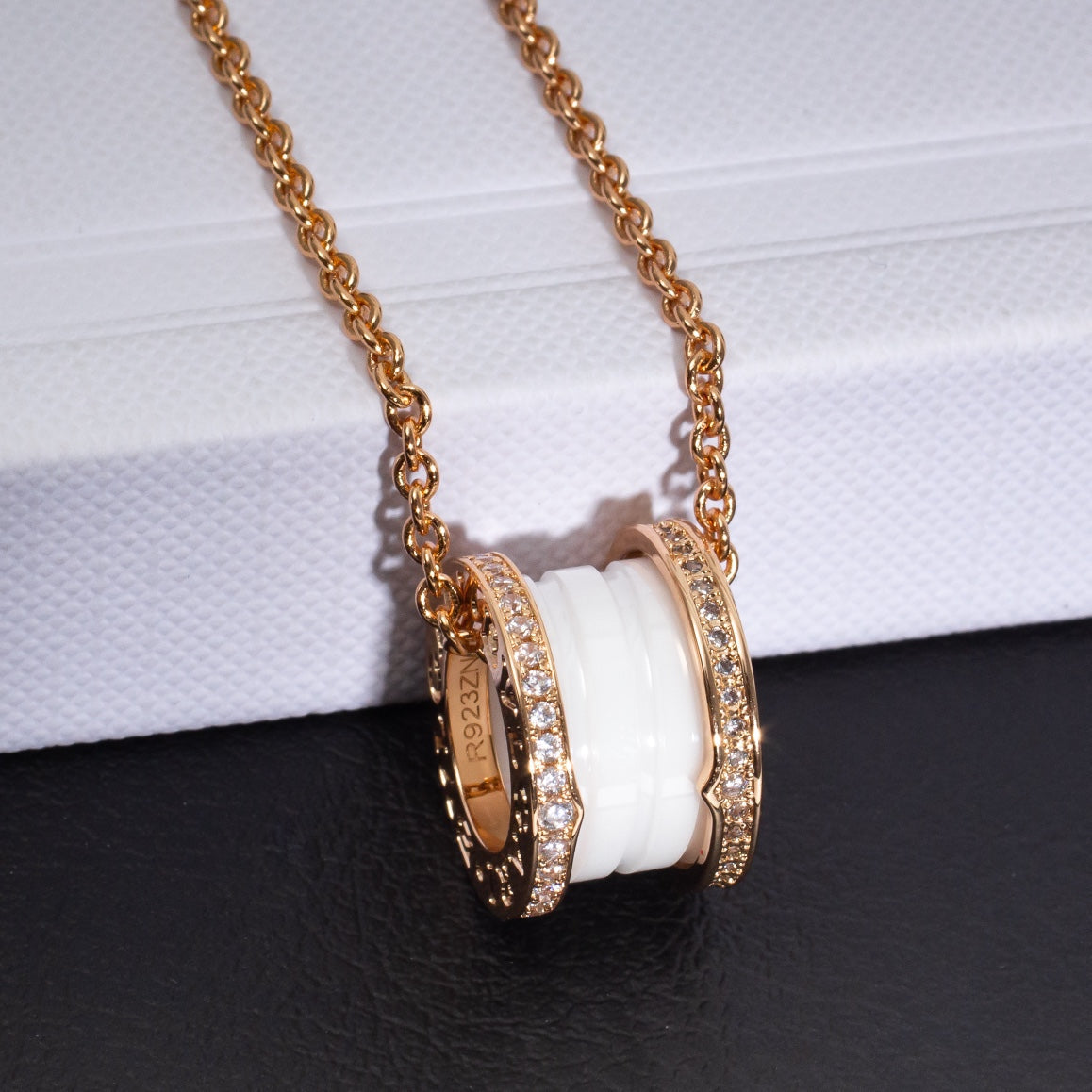 [Glow Jewelry]ZERO 1 WHITE CERAMIC PINK GOLD DIAMOND NECKLACE