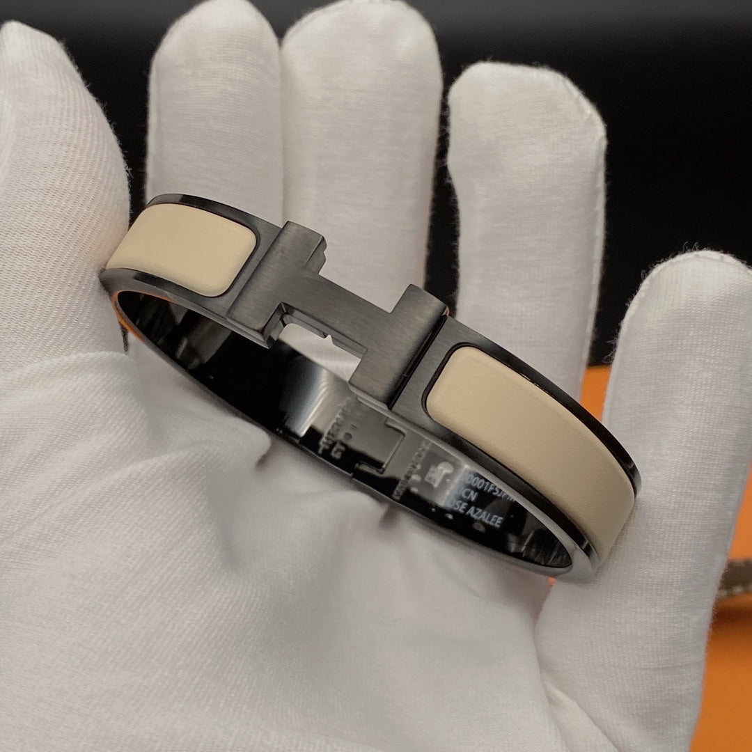 ¡®Glow Jewelry¡¯H ARMBAND 12MM SCHWARZ BEIGE KERAMIK