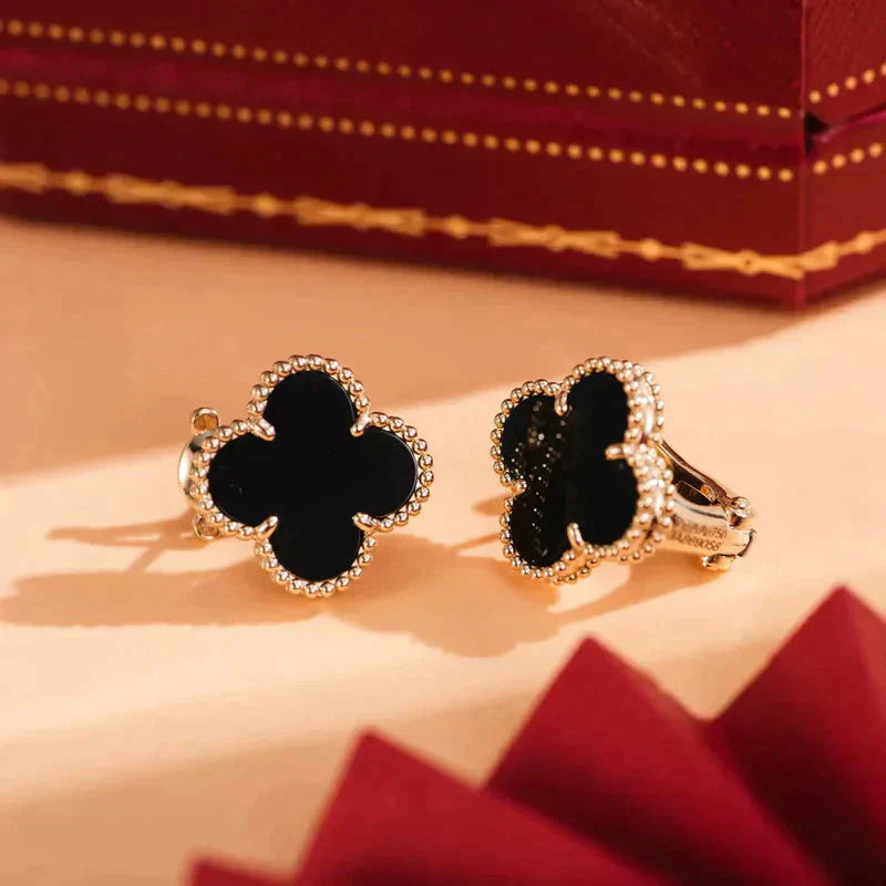 „Glow Jewelry“ Mittelgroße „Clover“ Ohrstecker mit 1 Motiv und Onyx