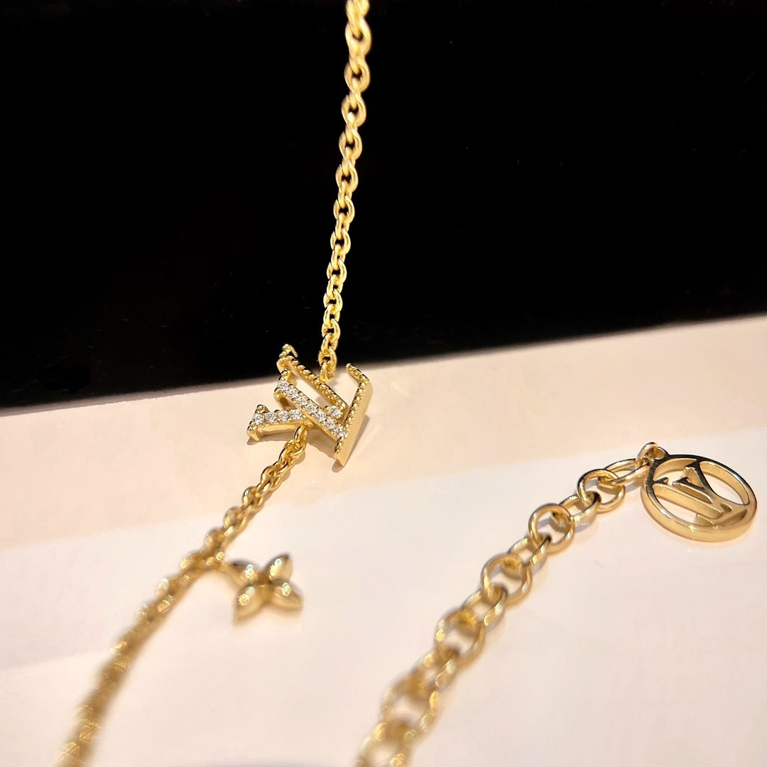 „Glow Jewelry“-LOGO-STERNE-MOTIV-GOLDBRACELET