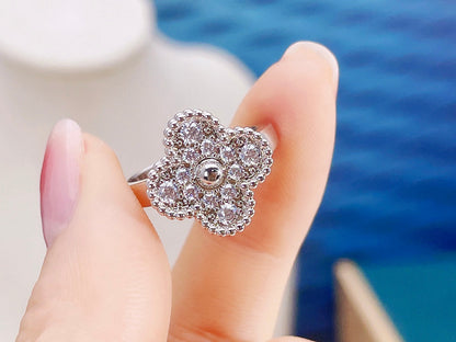 ¡®Glow Jewelry¡¯CLOVER DIAMOND RING