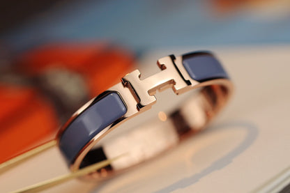 „Glow Jewelry“® ARMREIF 12MM BLAUGRAU