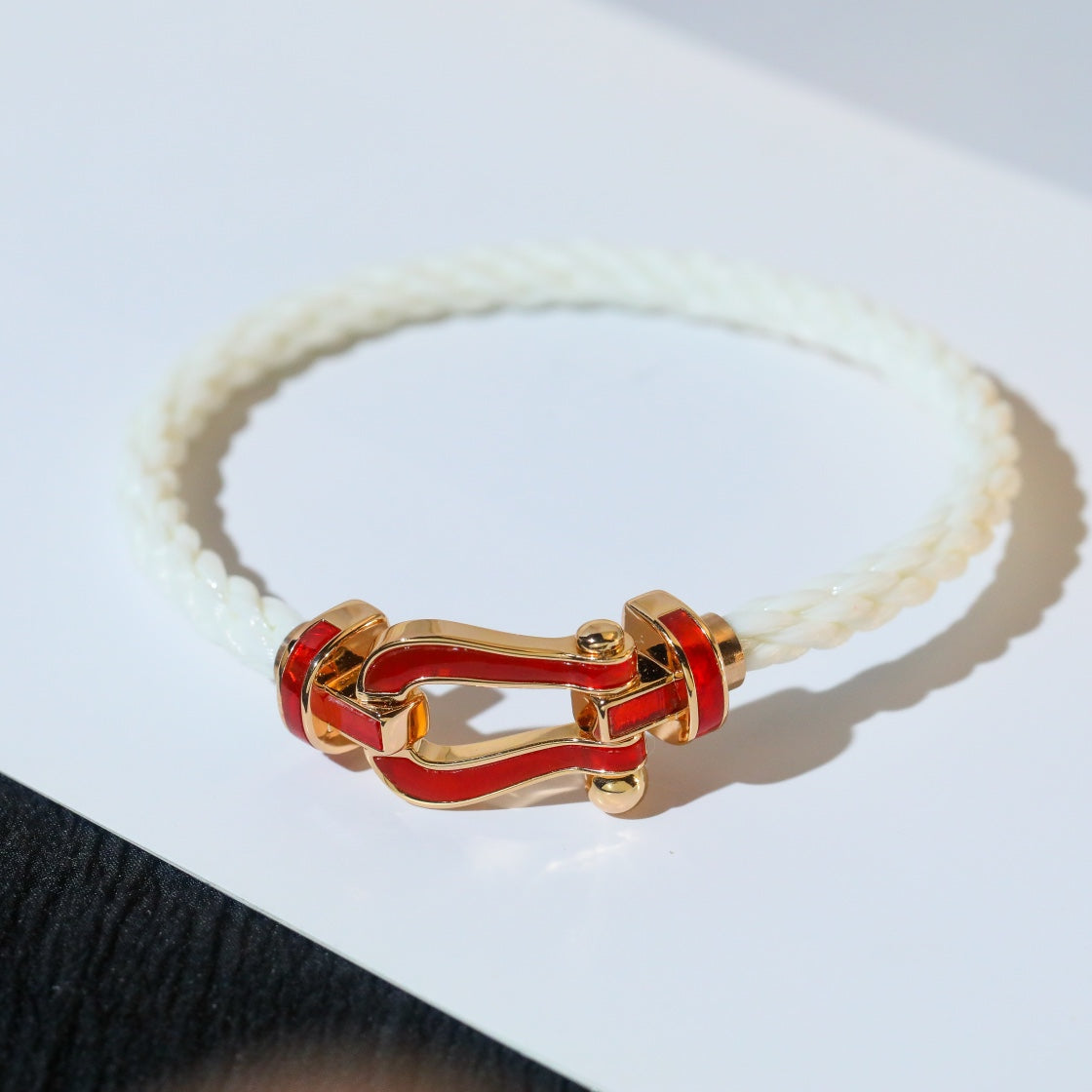 „Glow Jewelry“ FORCE 10 WEISSES TEXTIL MIT DIAMANTBESATZ