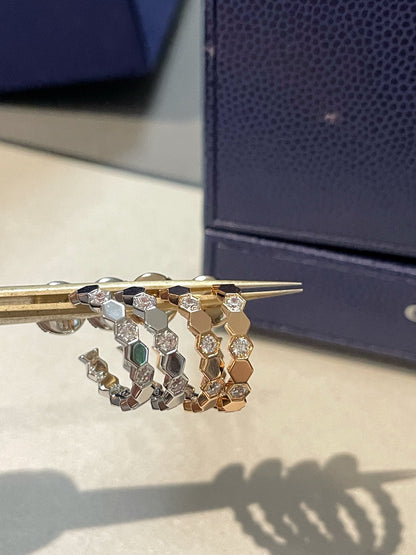 [Glow Jewelry]Hollow Design Four-Leaf Clover Flower Shape Ring