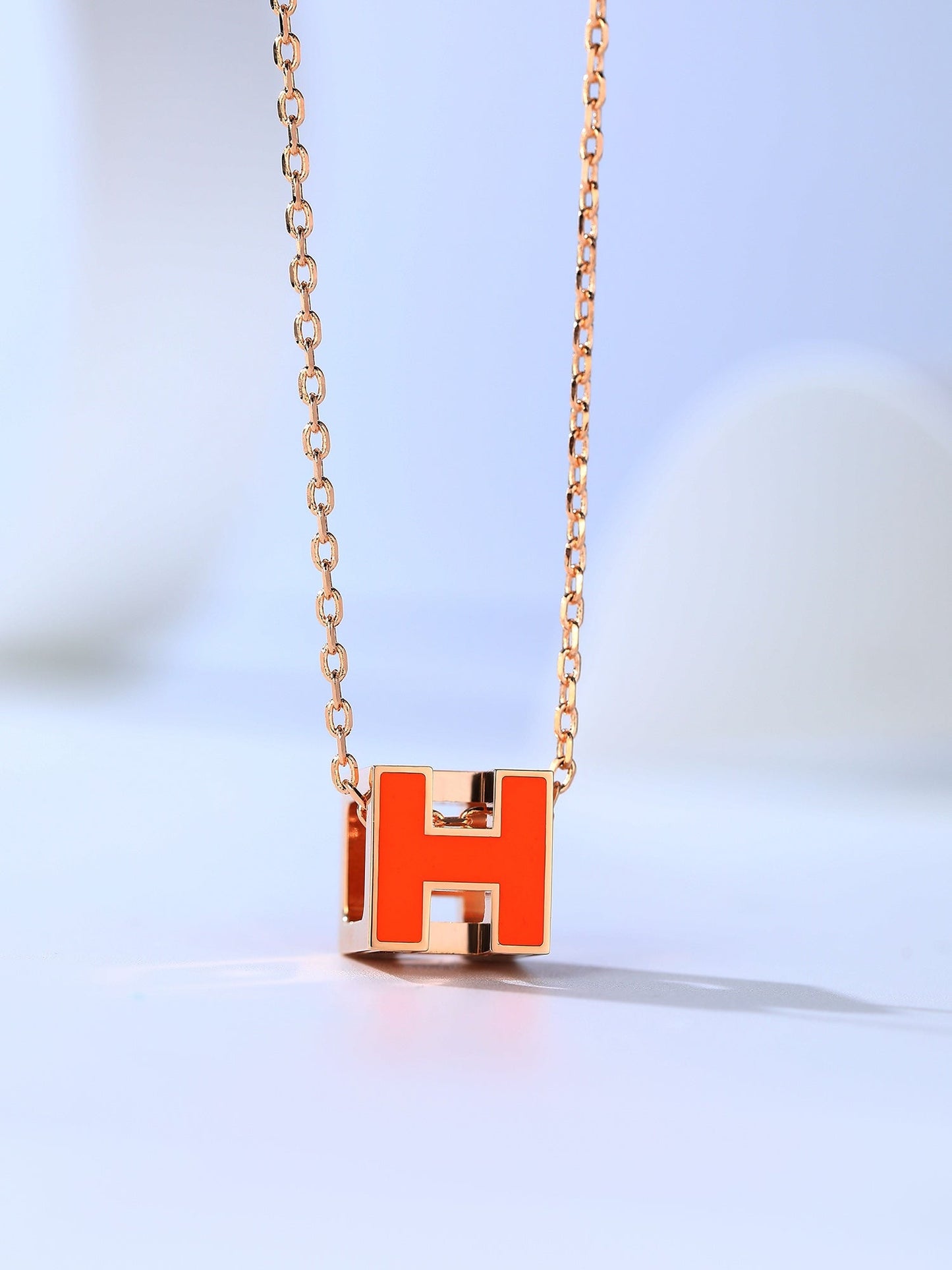 [Glow Jewelry]H CAGE PINK GOLD NECKLACE