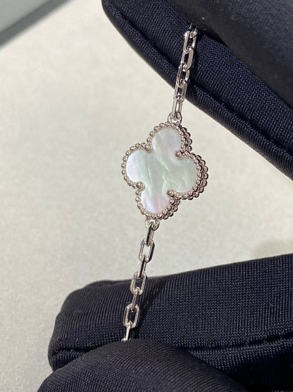 [Glow Jewelry]Neue KOLLEKTION CLOVER WHITE PEARL MOP 5 MOTIV ARMBÄNDER