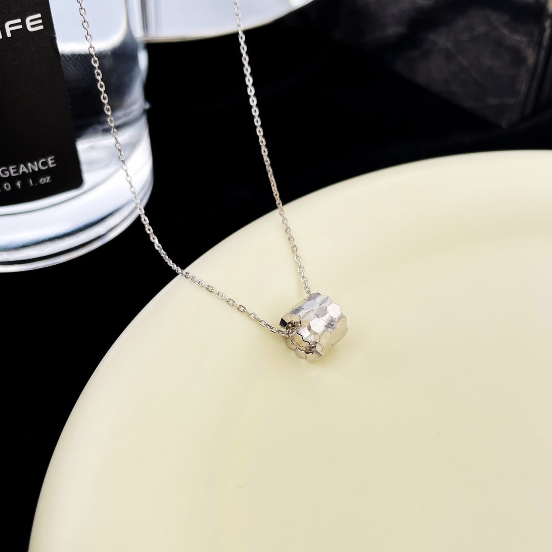 Glow Jewelry「BEE MINI PEDANT DIAMOND NECKLACE」