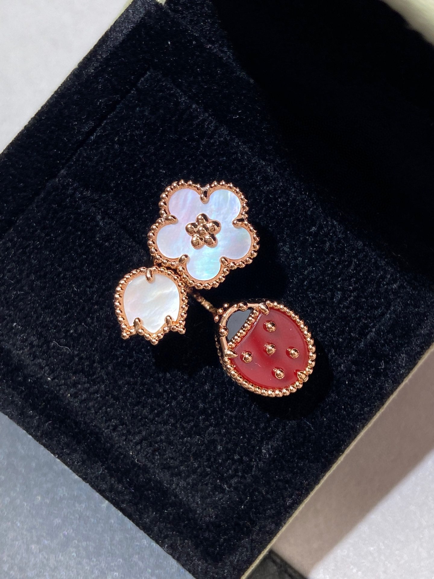 [Glow Jewelry]LUCKY 3 MOTIF ROSE GOLD RING
