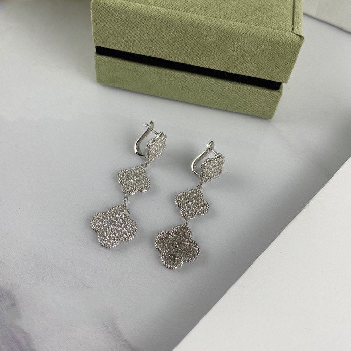¡®Glow Jewelry¡¯CLOVER 3 MOTIF DIAMOND SILVER DROP EARRINGS
