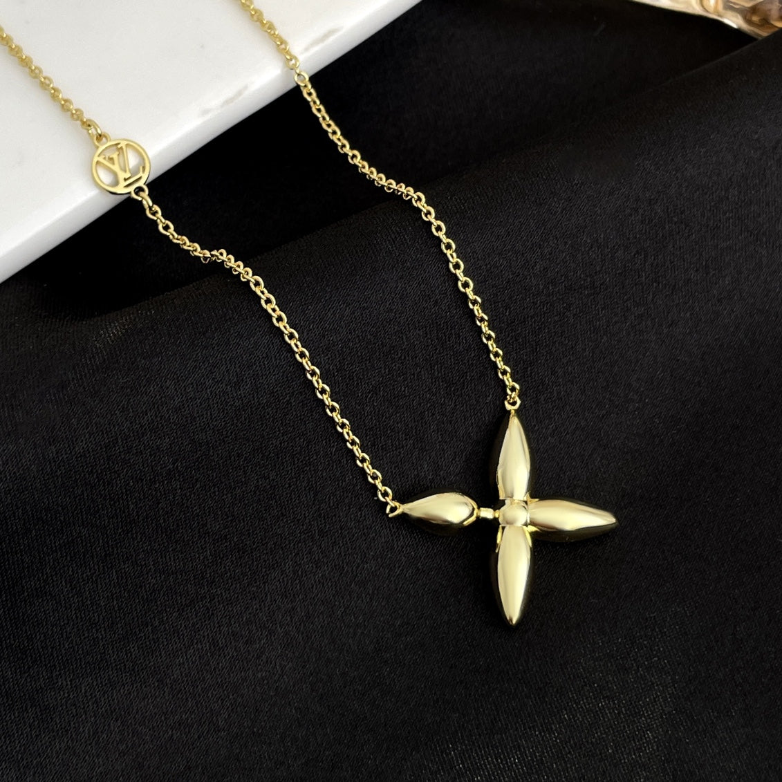 Glow Jewelry » LOUISETTE GOLD-HALSKETTE
