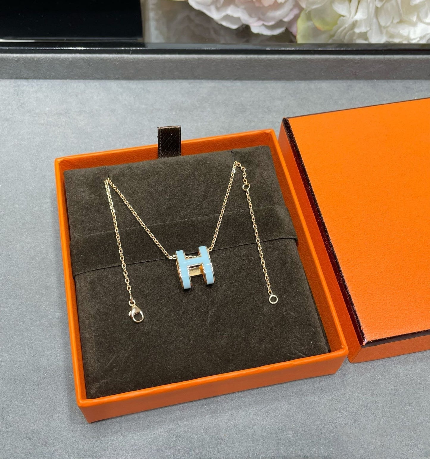 „Glow Jewelry“ POP H HIMMELBLAUE HALSKETTE