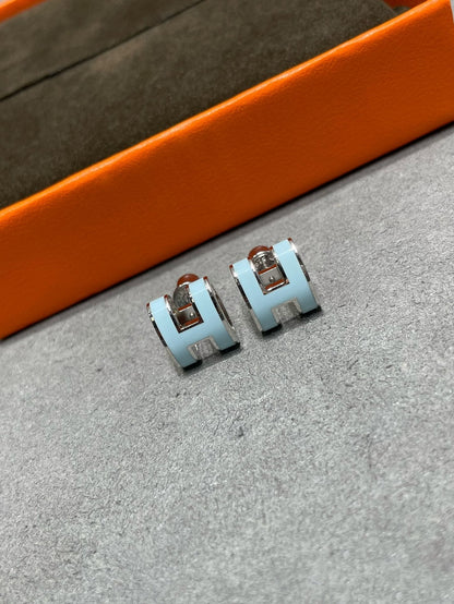 „Glow Jewelry“ POP H SKY BLUE OHRSTECKER