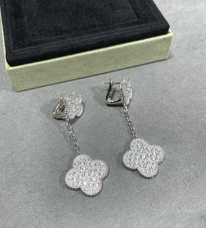 ¡®Glow Jewelry¡¯CLOVER 2 MOTIFS DIAMOND PAVED SILVER EARRINGS