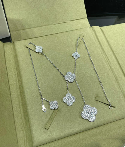 CLOVER 6 MOTIV HALSKETTE MIT DIAMANTEN-PAVÉ
