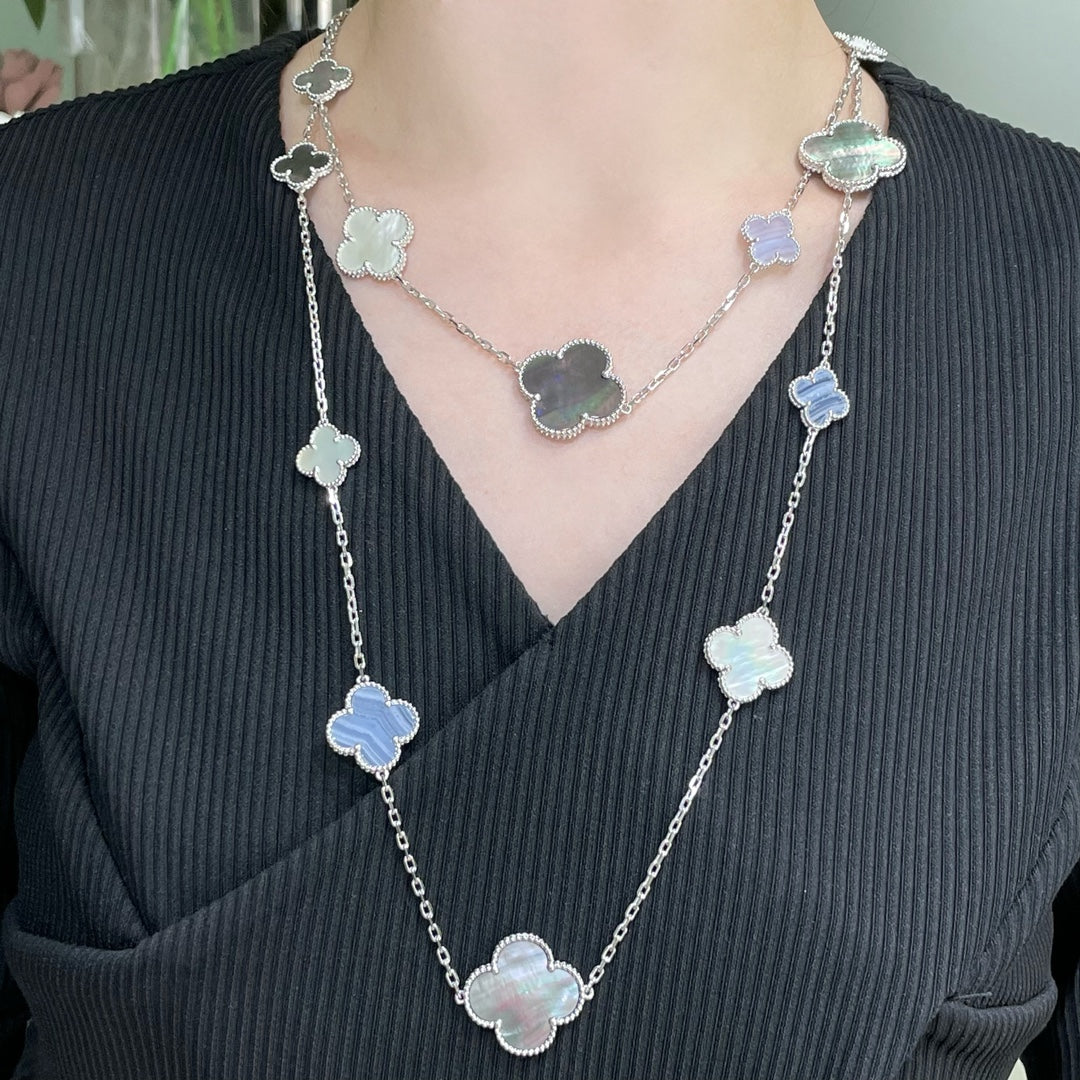 „Glow Jewelry“ KLEE 16 MOTIV CHALCEDON MOP SILBER HALSKETTE