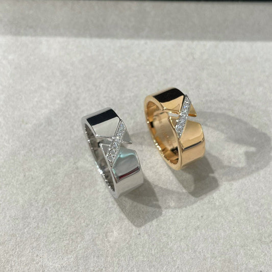 ¡®Glow Jewelry¡¯LIENS EVIDENCE DIAOMOND RING