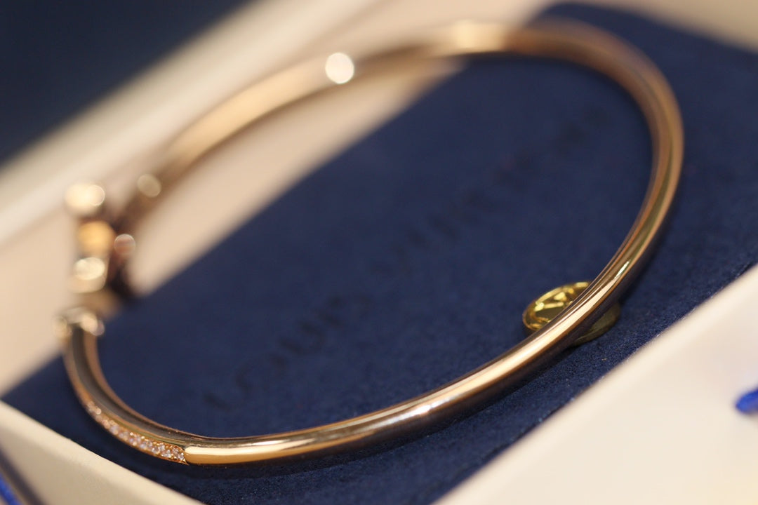 „Glow Jewelry“ IDYLLE ARMBAND AUS ROSÉGOLD, OFFEN, MIT DIAMANTEN BESETZT